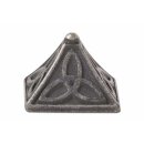 Keltische Pyramiden Nieten 13mm – Antik Nickel